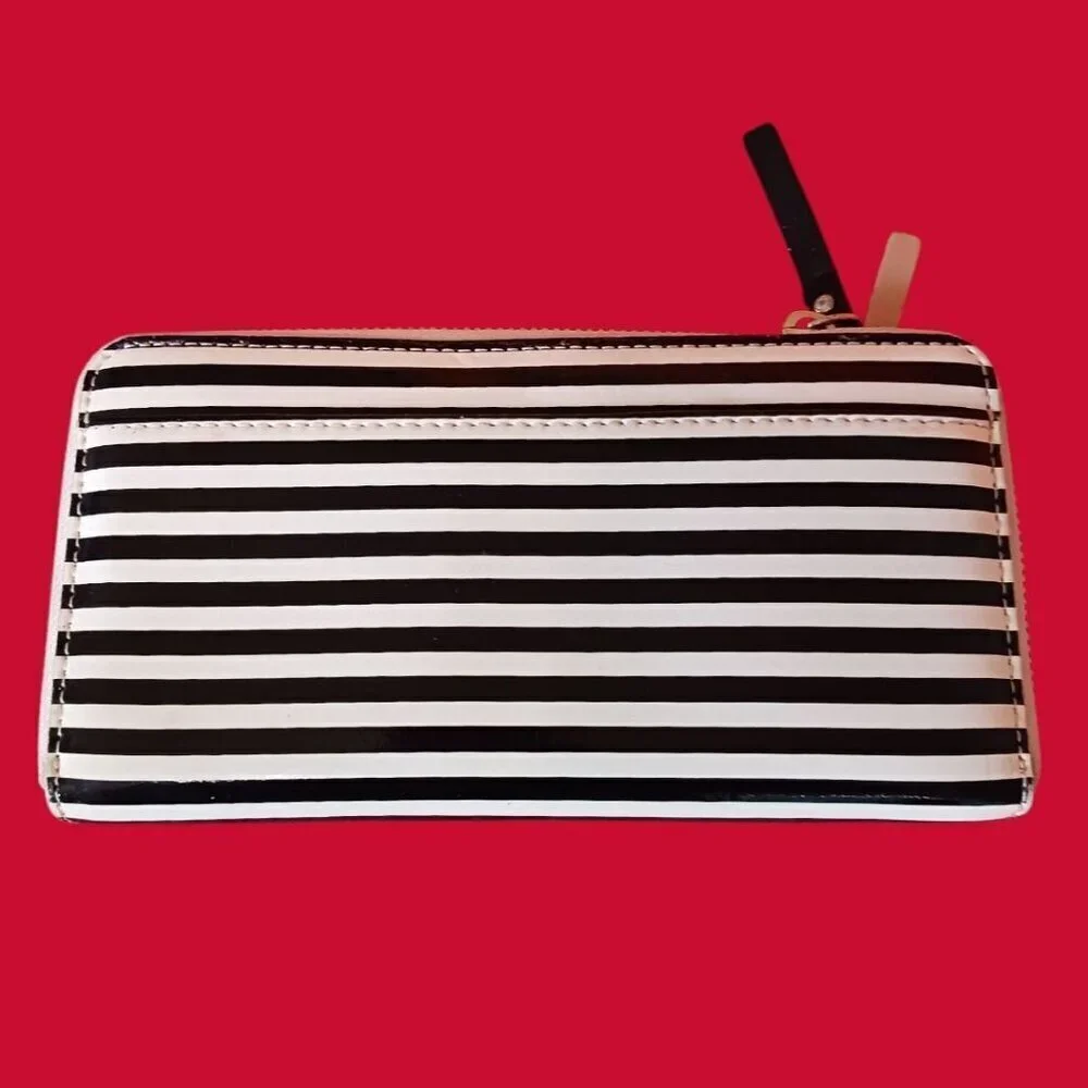 Kate Spade New York Black & White Striped  Wallet With Multiple Card Slots